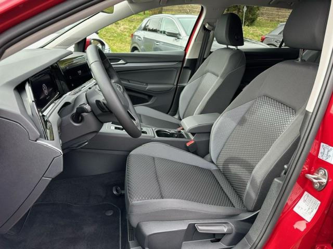 Volkswagen Golf VIII Variant Active 1.5 l eTSI - Samsaru's Car Outlet