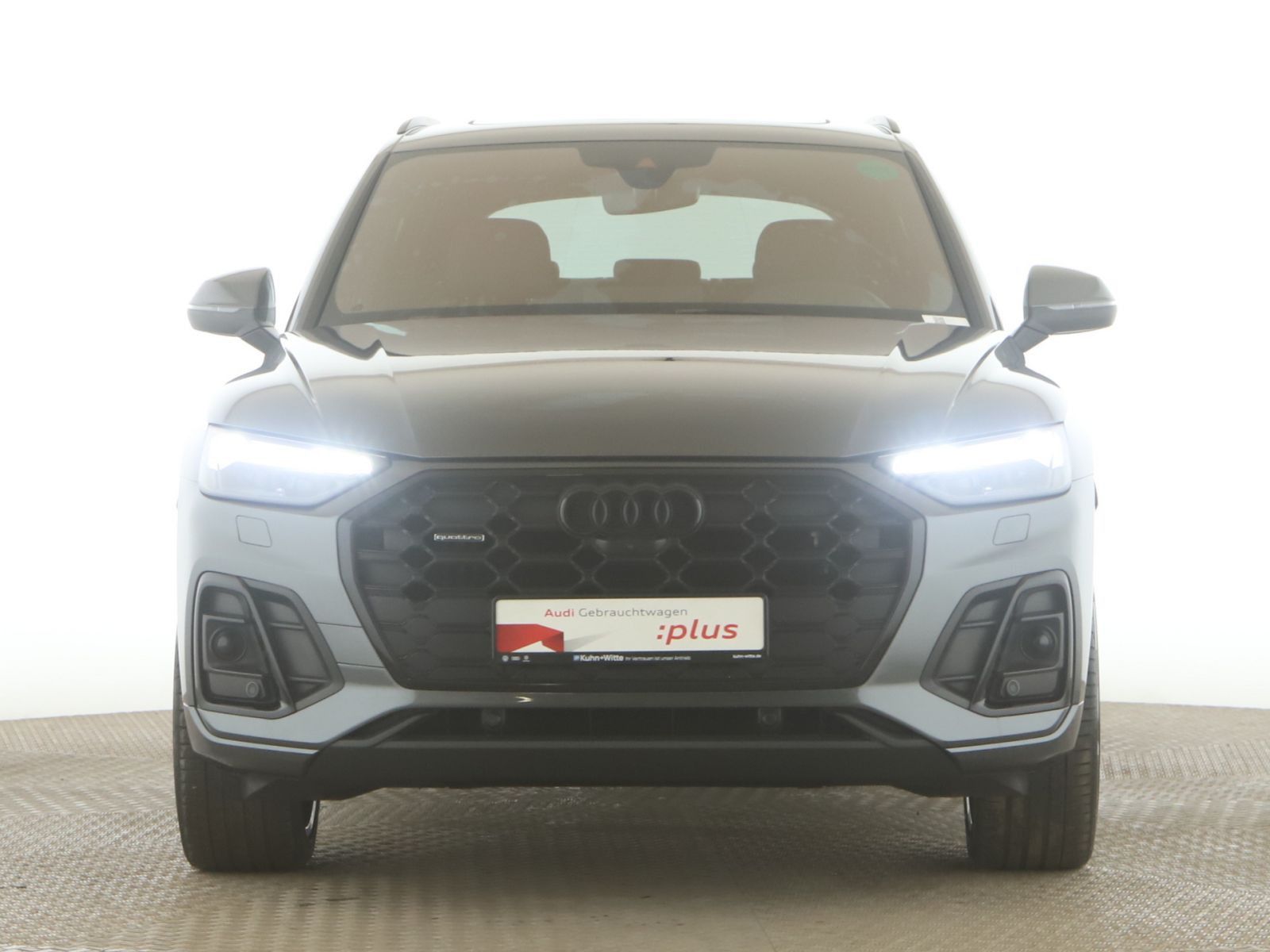Audi Q5 40 TDI quattro S line Pano+AHK+Matrix+RFK+MMI
