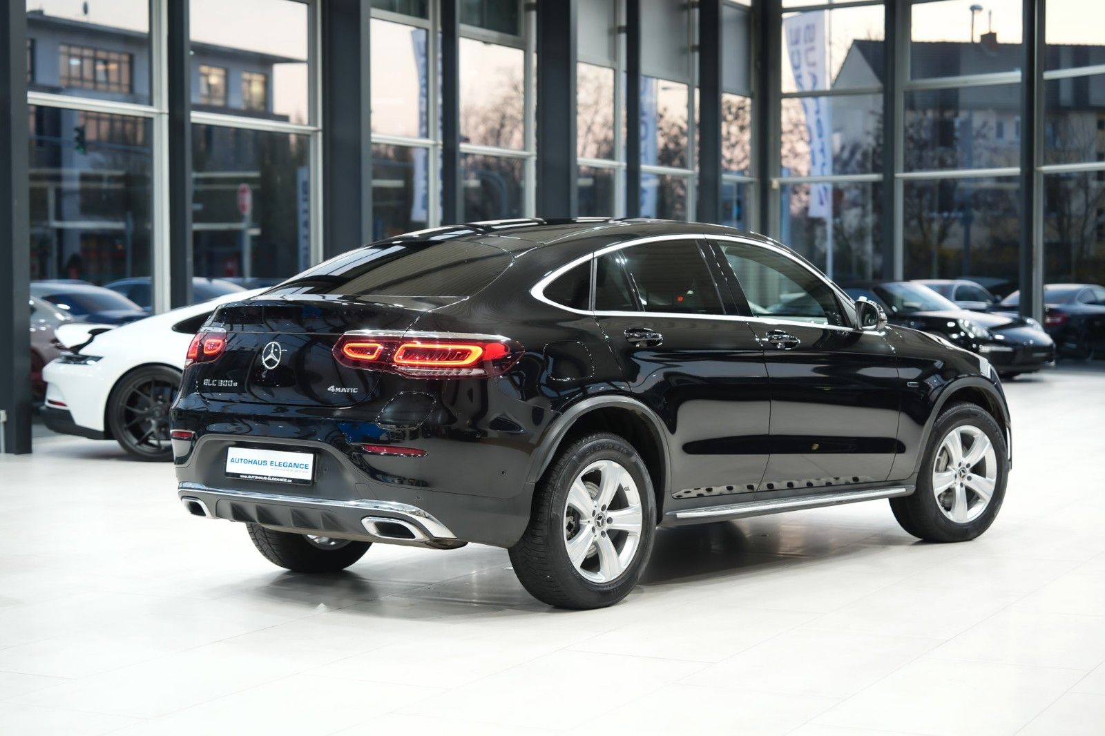 Mercedes-Benz GLC 300 e Coupe 4M *AMG-LINE*LEDER*NAVI*LED*1.HD