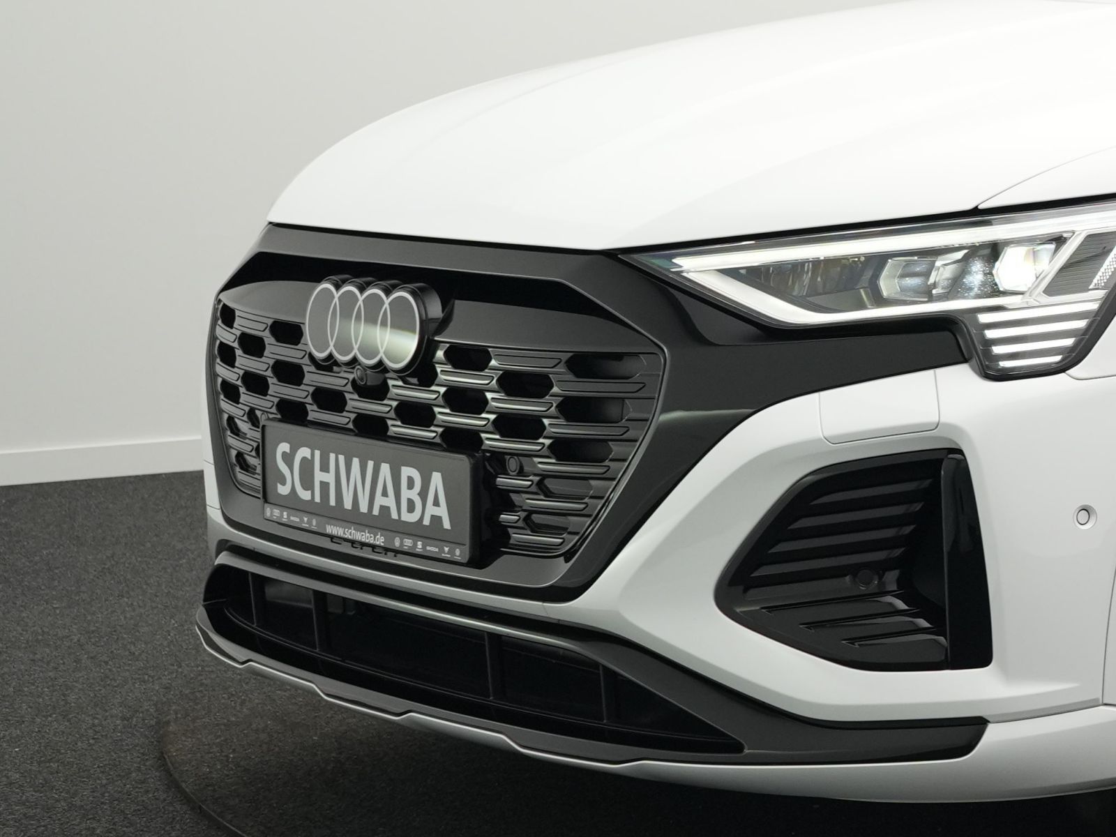 Audi Q8 Sportback e-tron 50 S line quattro