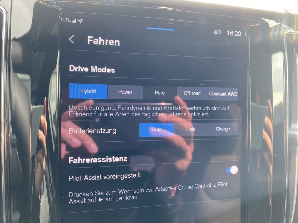 Volvo XC60 Ultra Black Edition Recharge Plug-In Hybrid