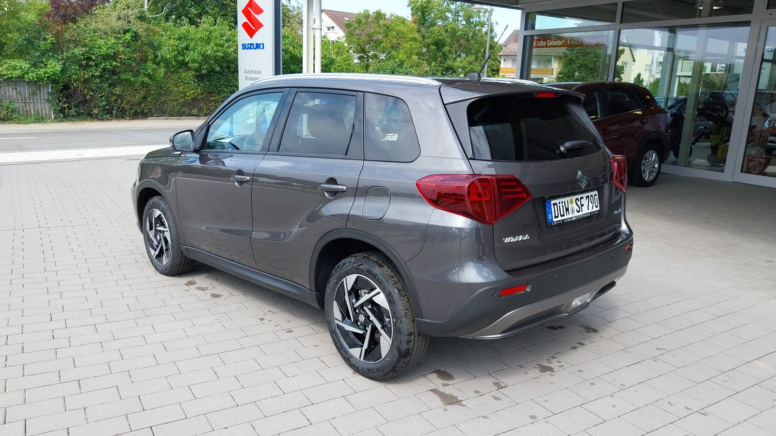 Suzuki Vitara 1.4 Hybrid Comfort+ Allgrip - Samsaru's Car Outlet