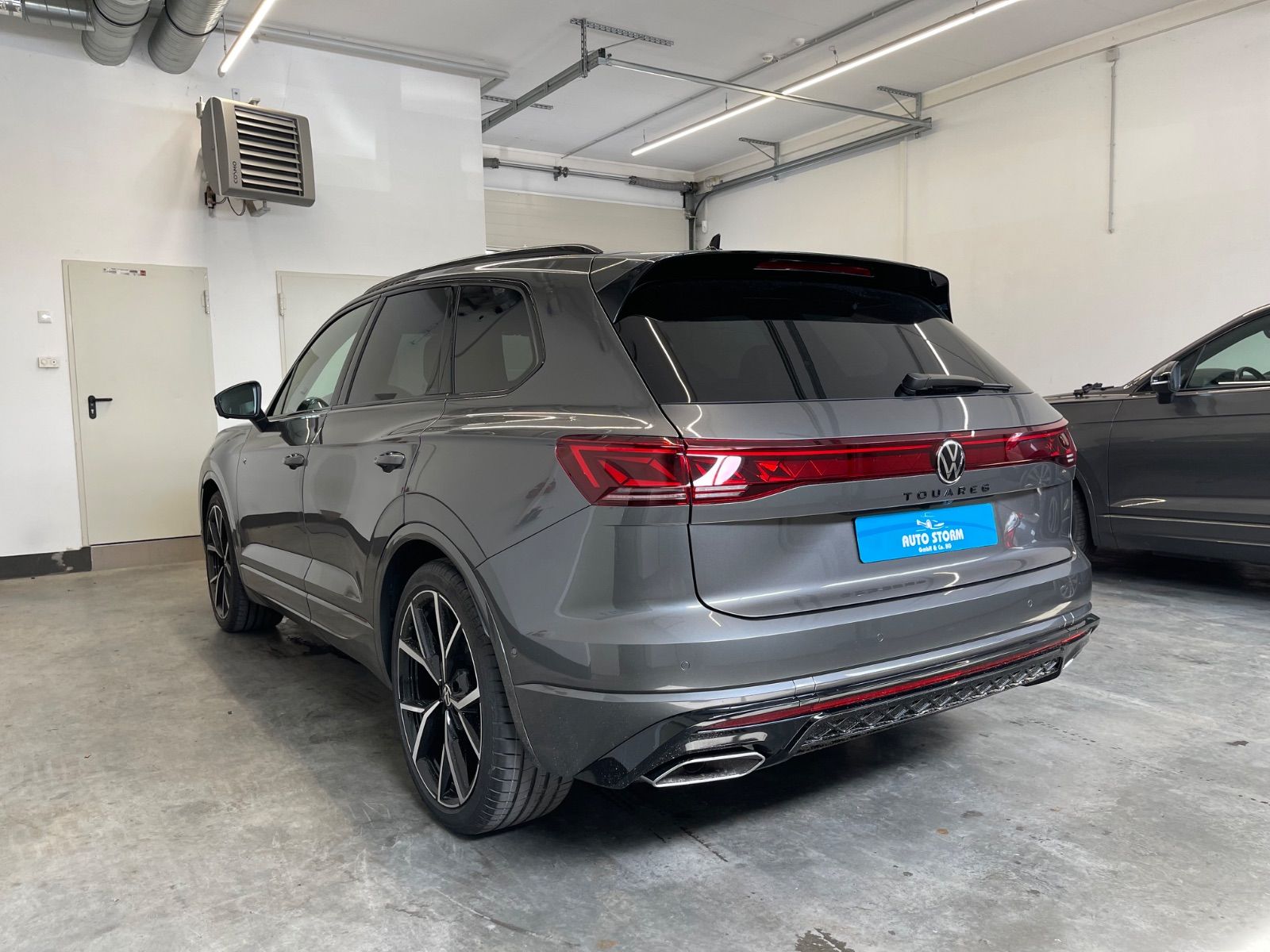 Volkswagen Touareg 3.0 TDI 4Motion R-Line Final Edition