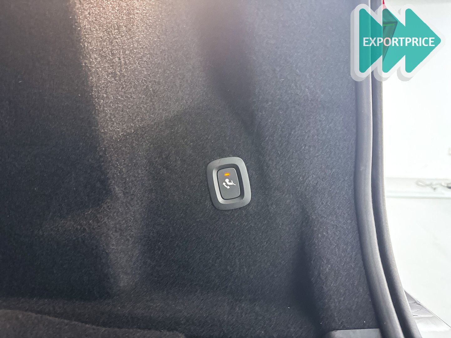 Volvo XC60 T6 Plug-in hybrid AWD Plus Dark | panorama