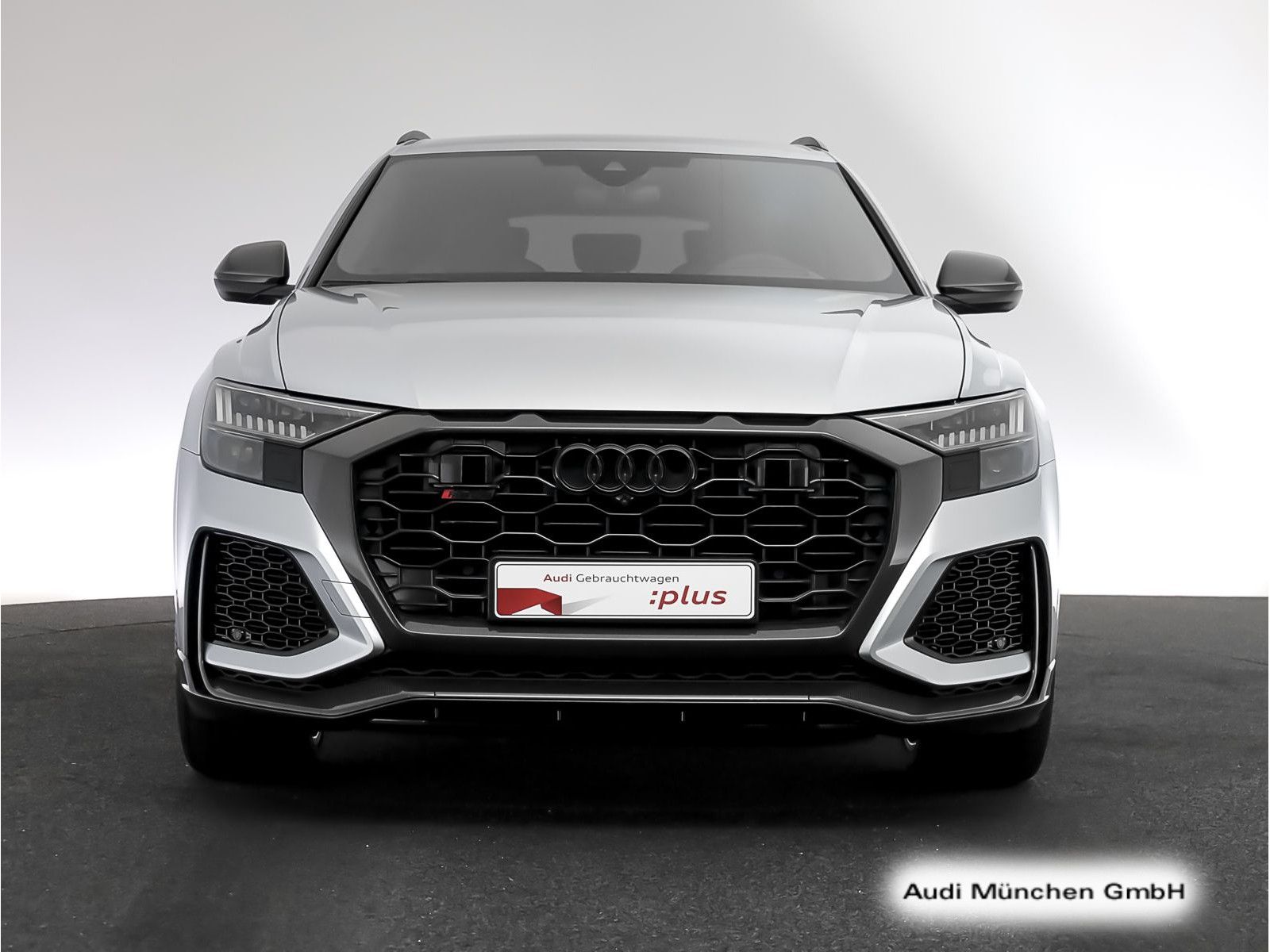Audi RS Q8 Dynamik+/Keramik/Carbon/StdHzg/AHK/B&O