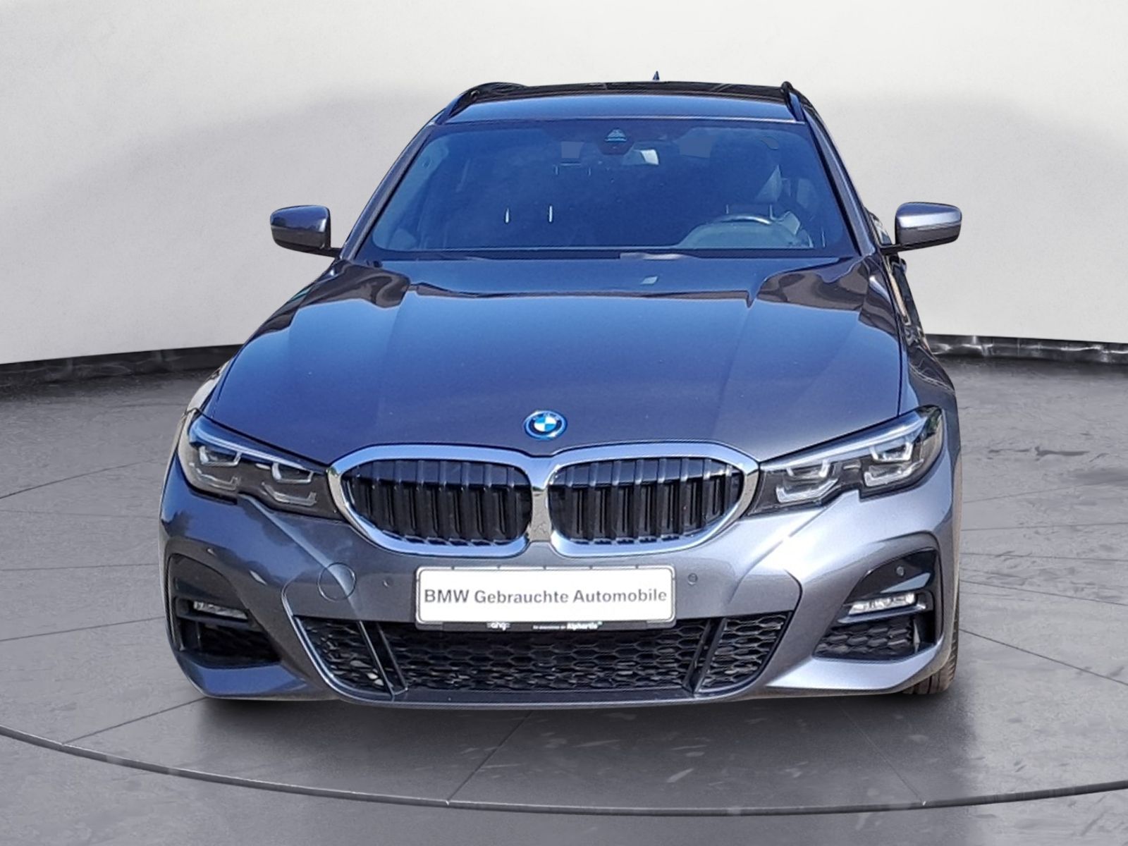 BMW 330e xDrive Touring - Samsaru's Car Outlet