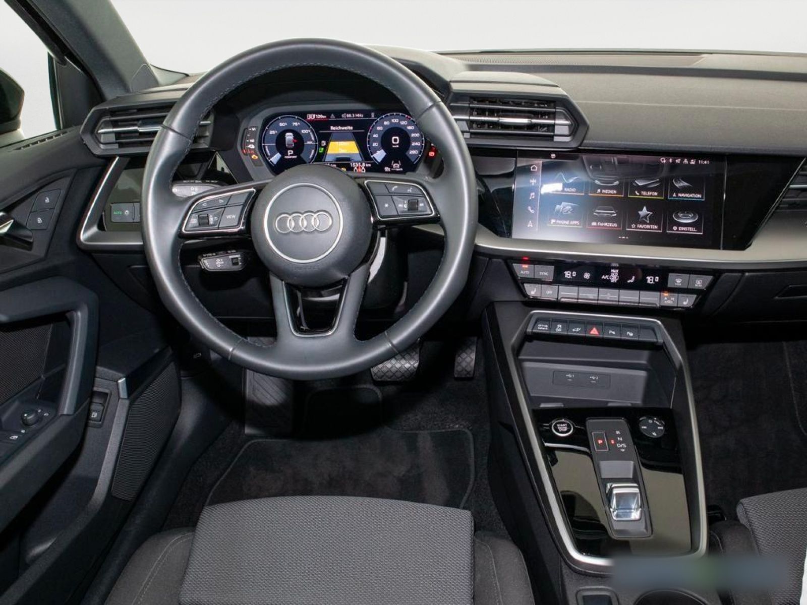Audi A3 Sportback 45 TFSI e S line S tronic - Samsaru's Car Outlet