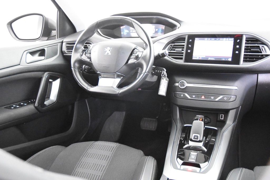 Peugeot 308 SW Allure 130 - Samsaru's Car Outlet