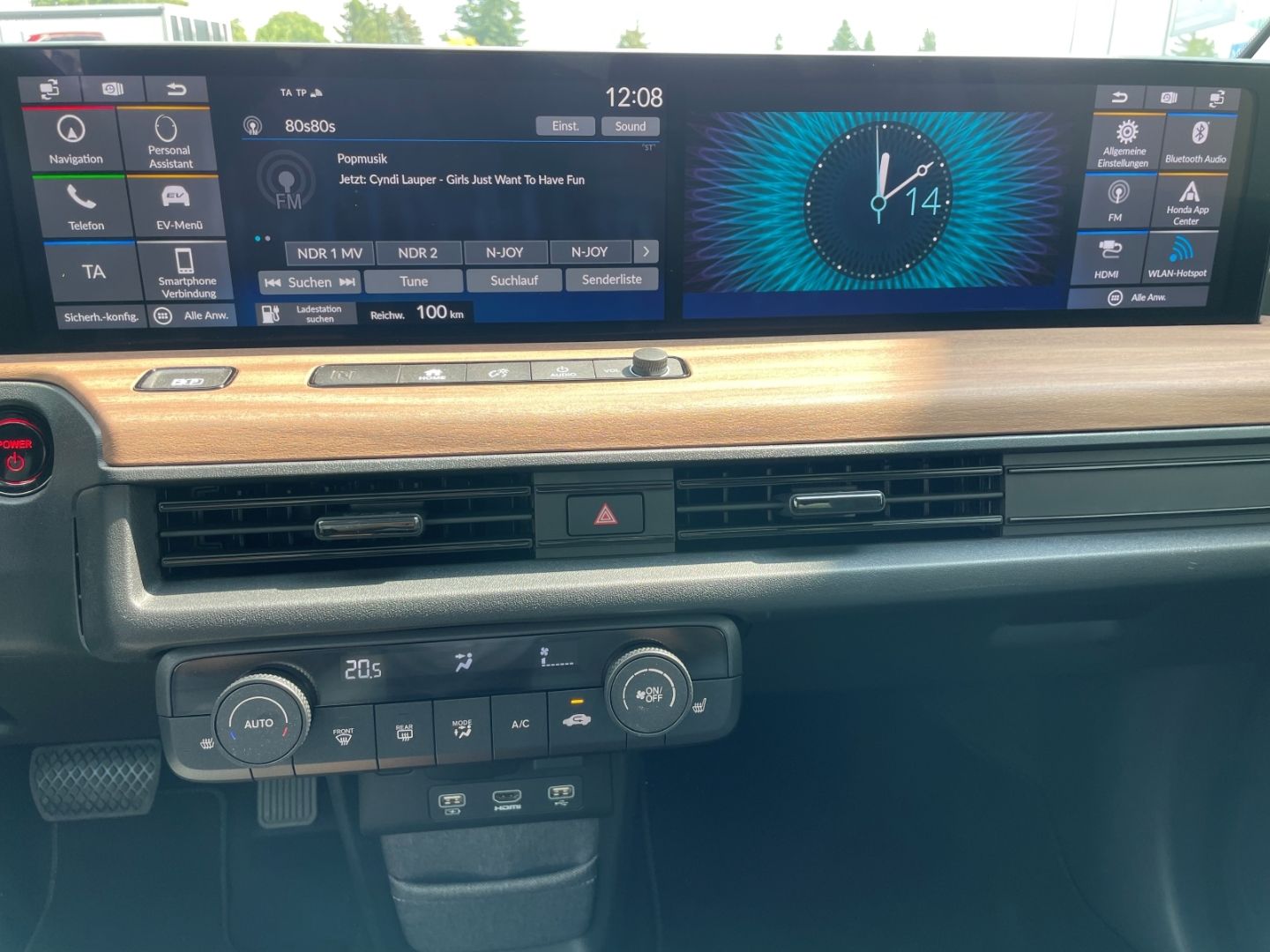 Honda e Advanc Park-Assistent Panorama Navi Soundsyste