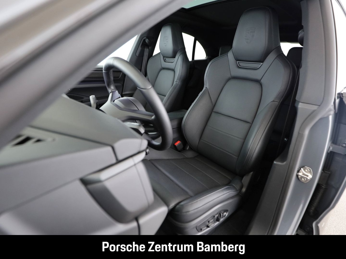 Porsche Macan 4S/ 22 Zoll/ AHK/ BOSE/ Sitzbelüft. uvm.