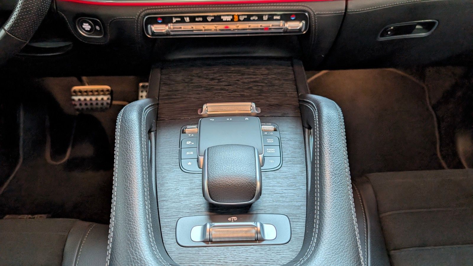 Mercedes-Benz GLE 300 d 4Matic Coupe AMG-MB100-AHK-PANO-DSTR+