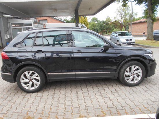 Volkswagen Tiguan 1.5 TSI Life - Samsaru's Car Outlet