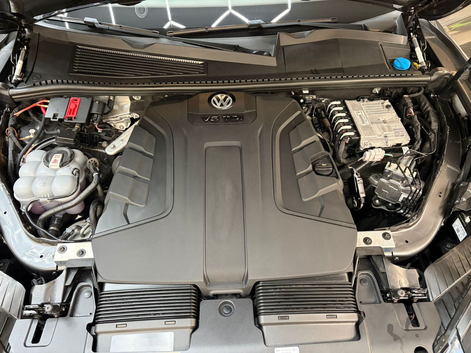 Volkswagen Touareg Atmosphere 4Motion virtual Memory AHK
