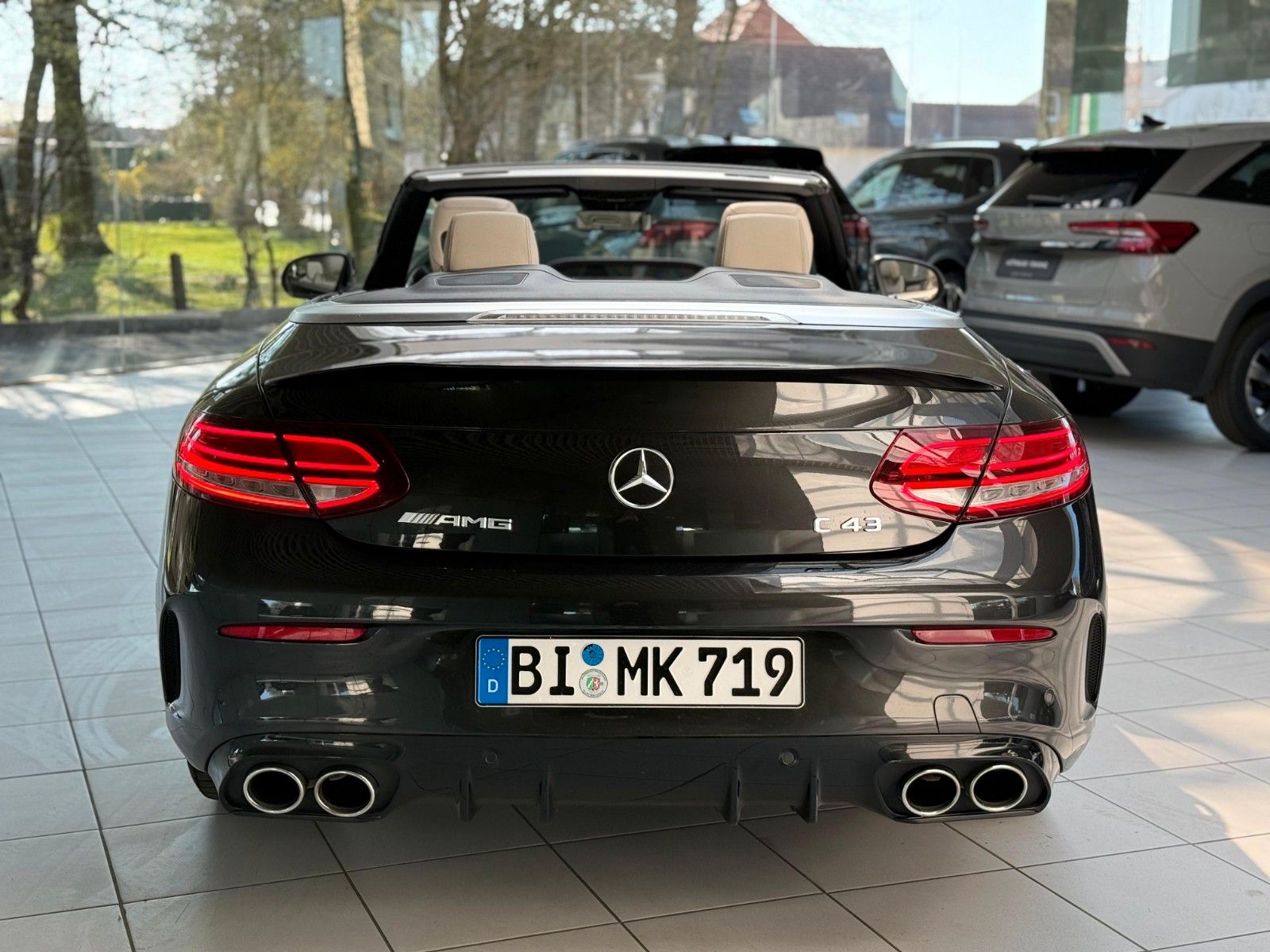 Mercedes-Benz C43 AMG 4M Cabrio - Samsaru's Car Outlet