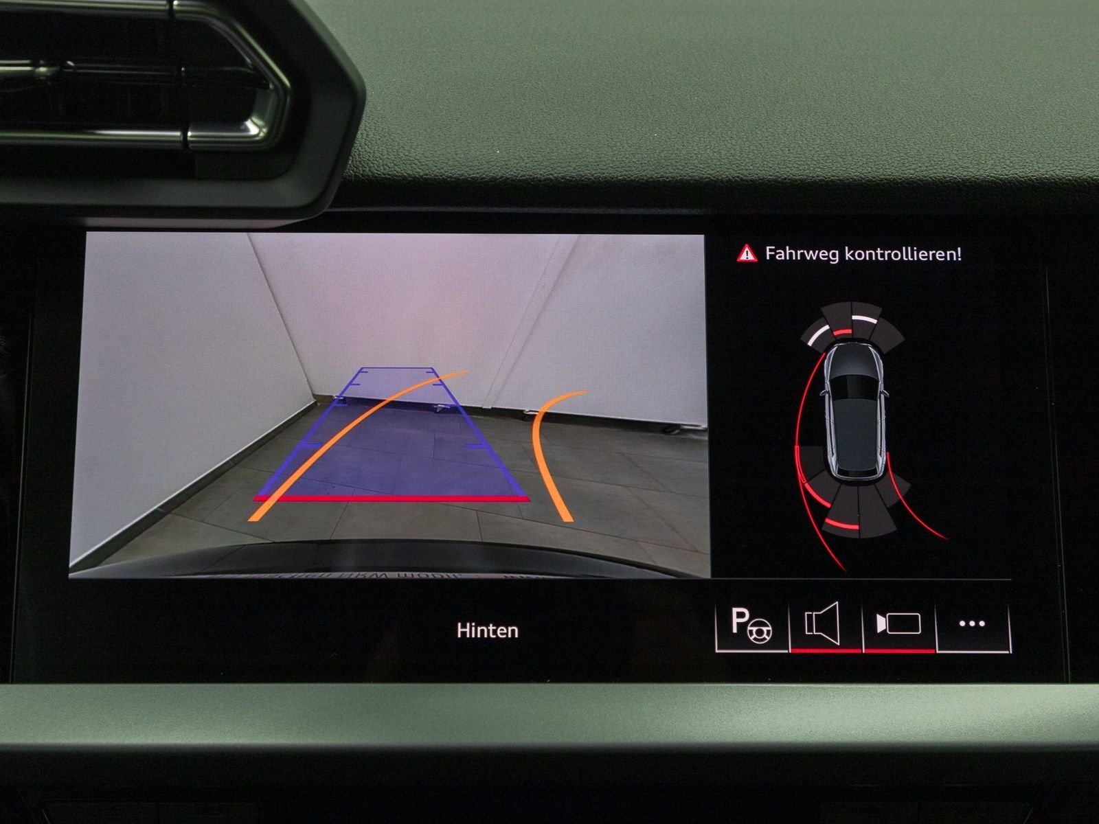 Audi A3 Sportback 35 TDI ADVANCED - Samsaru's Car Outlet