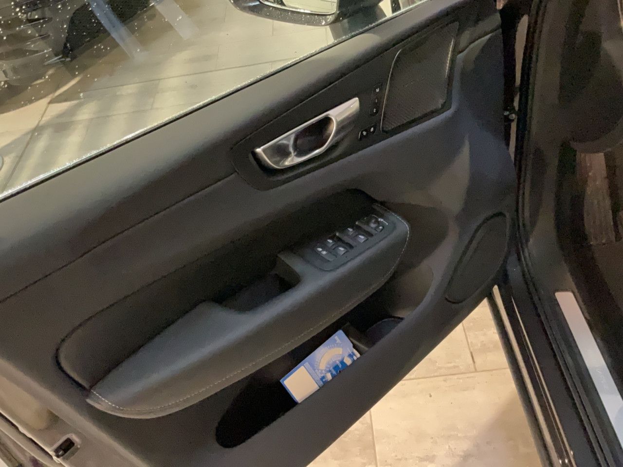 Volvo XC 60 Ultimate Bright Recharge Plug-In Hybrid