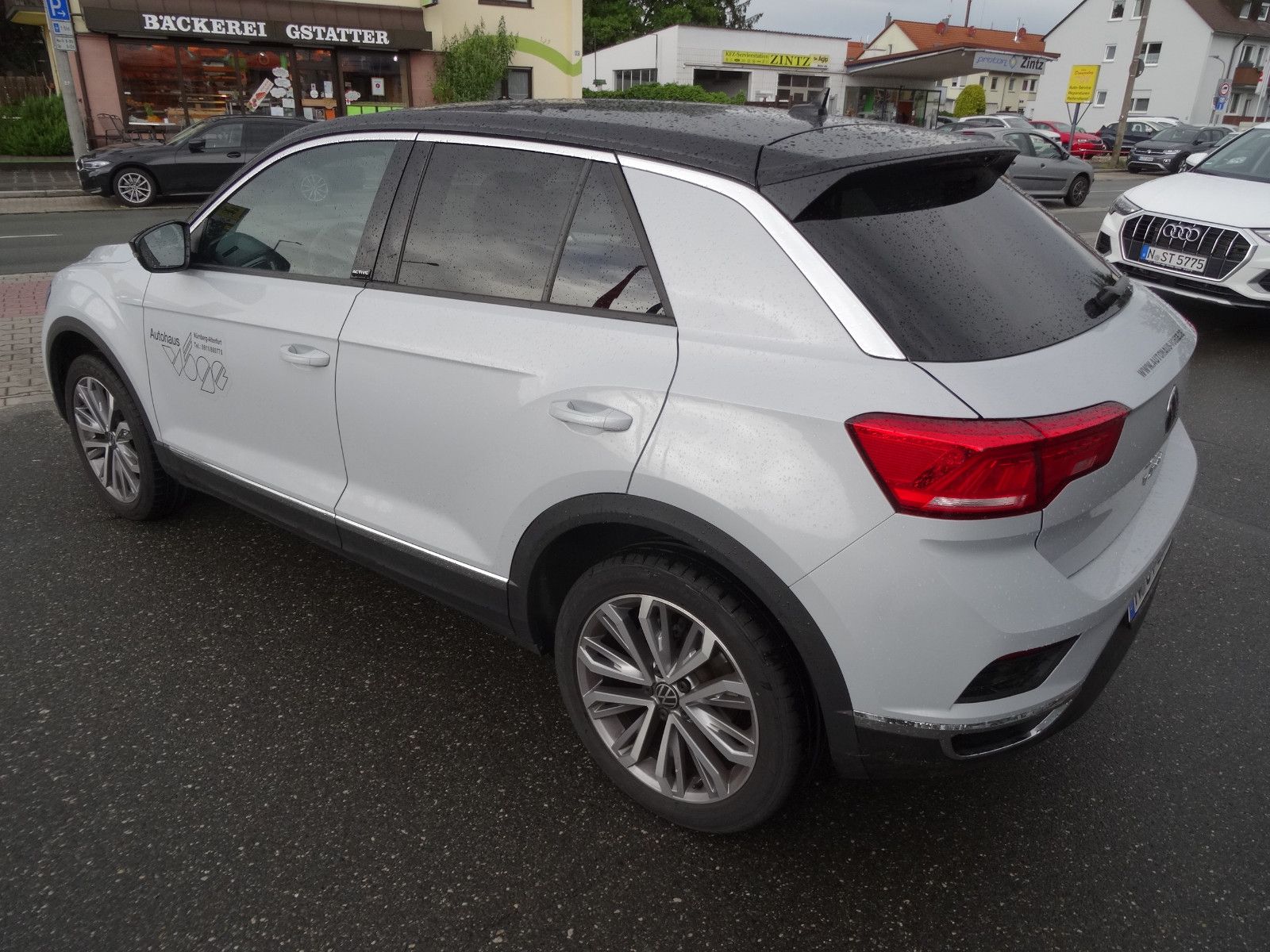 Volkswagen T-Roc 1.5 TSI DSG ACTIVE - Samsaru's Car Outlet