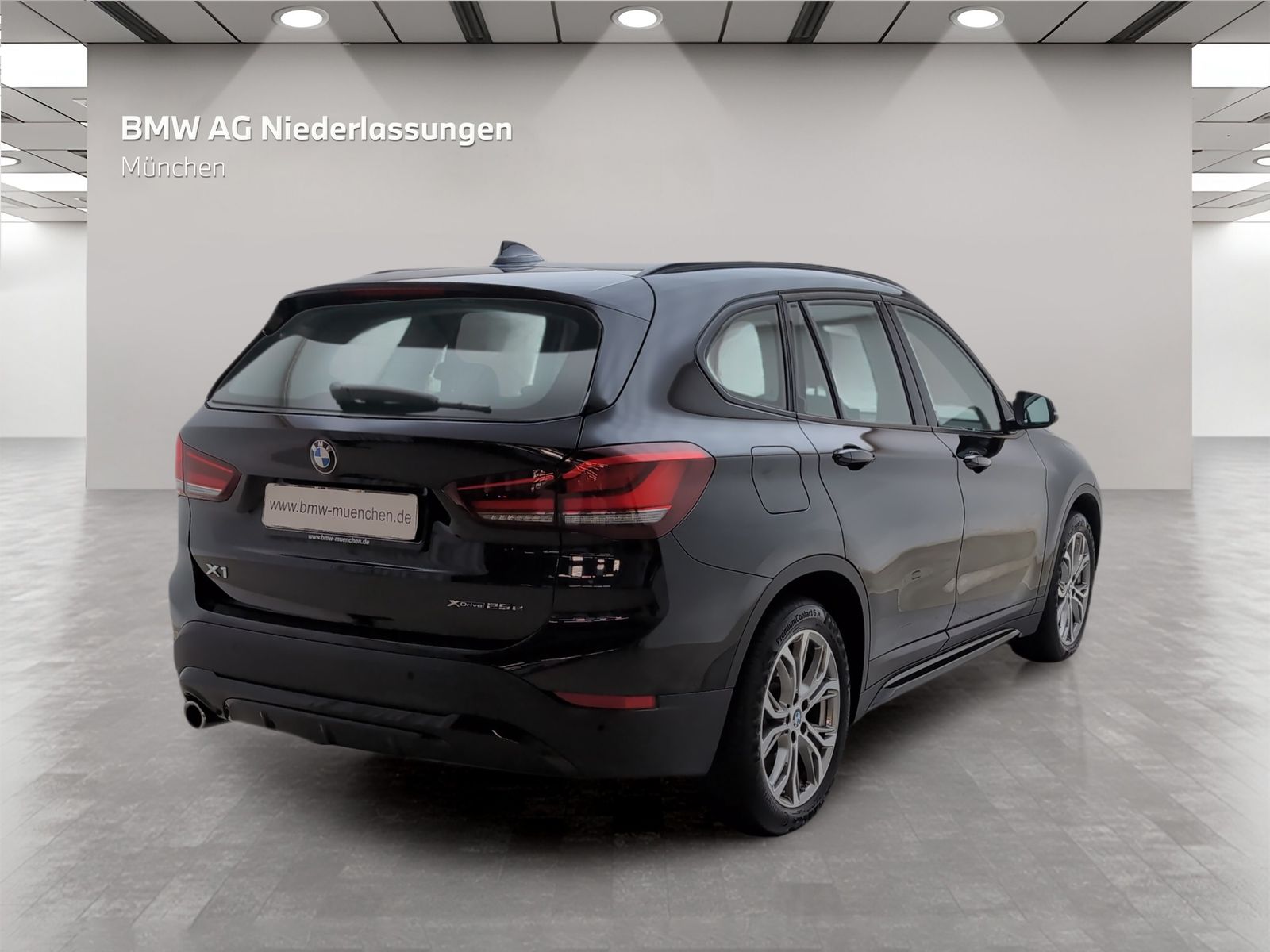 BMW X1 xDrive25e Sport Line - Samsaru's Car Outlet