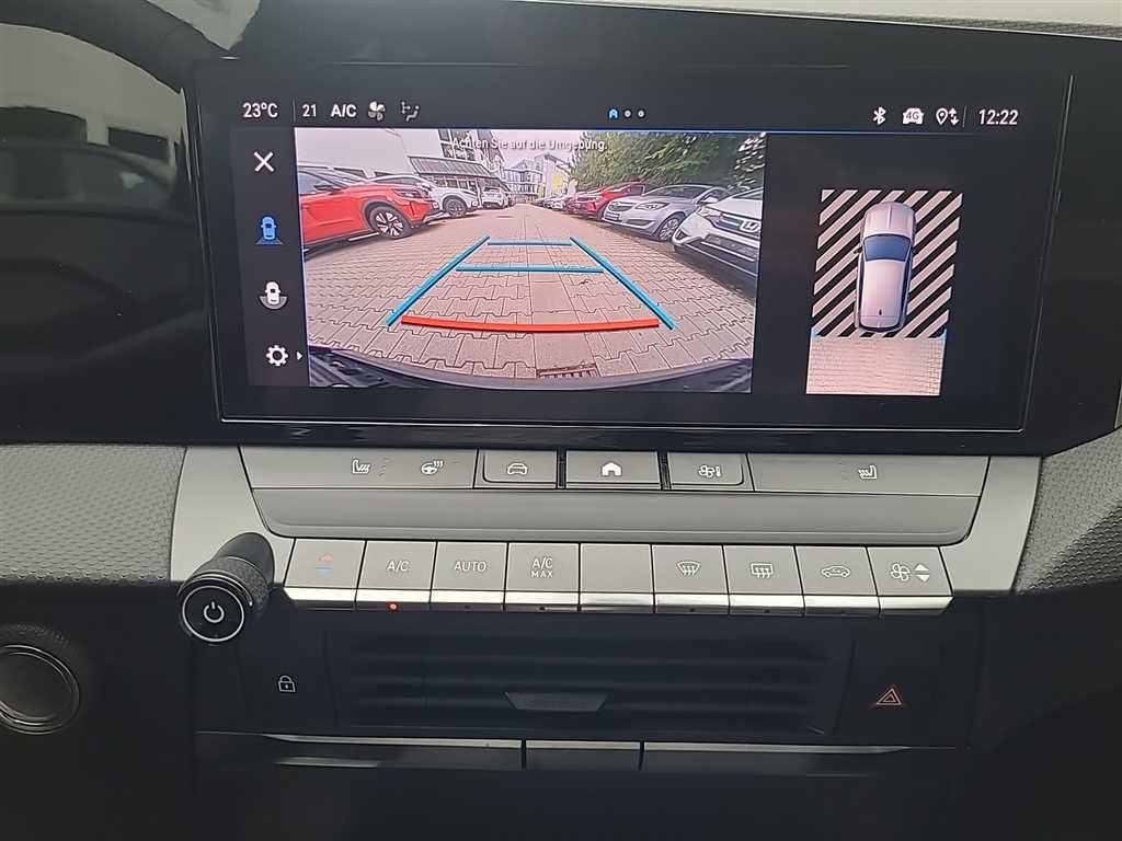Opel Astra L 1.2 Business Edition - Samsaru's Car Outlet