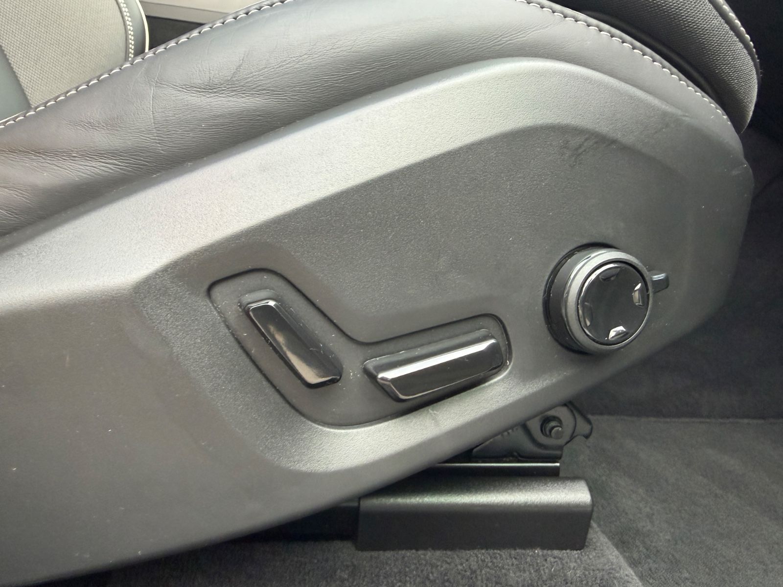 Volvo XC60 Polestar Engineered Recharge Plug-In Hybrid