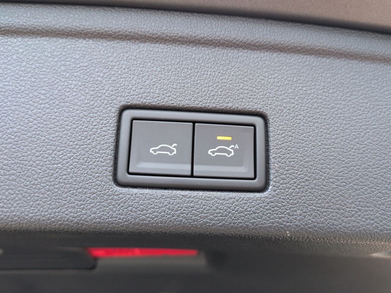 Volkswagen Touareg R-Line V6 TDI 4MO MATT+STHZ+LUFT+PANO+22