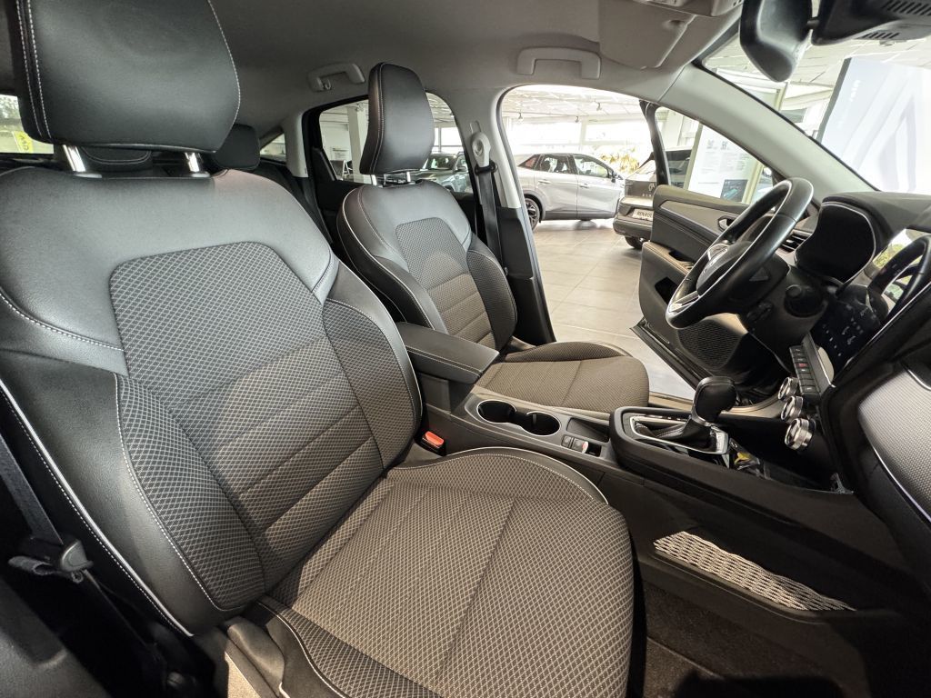 Renault Arkana INTENS E-TECH 145 - Samsaru's Car Outlet