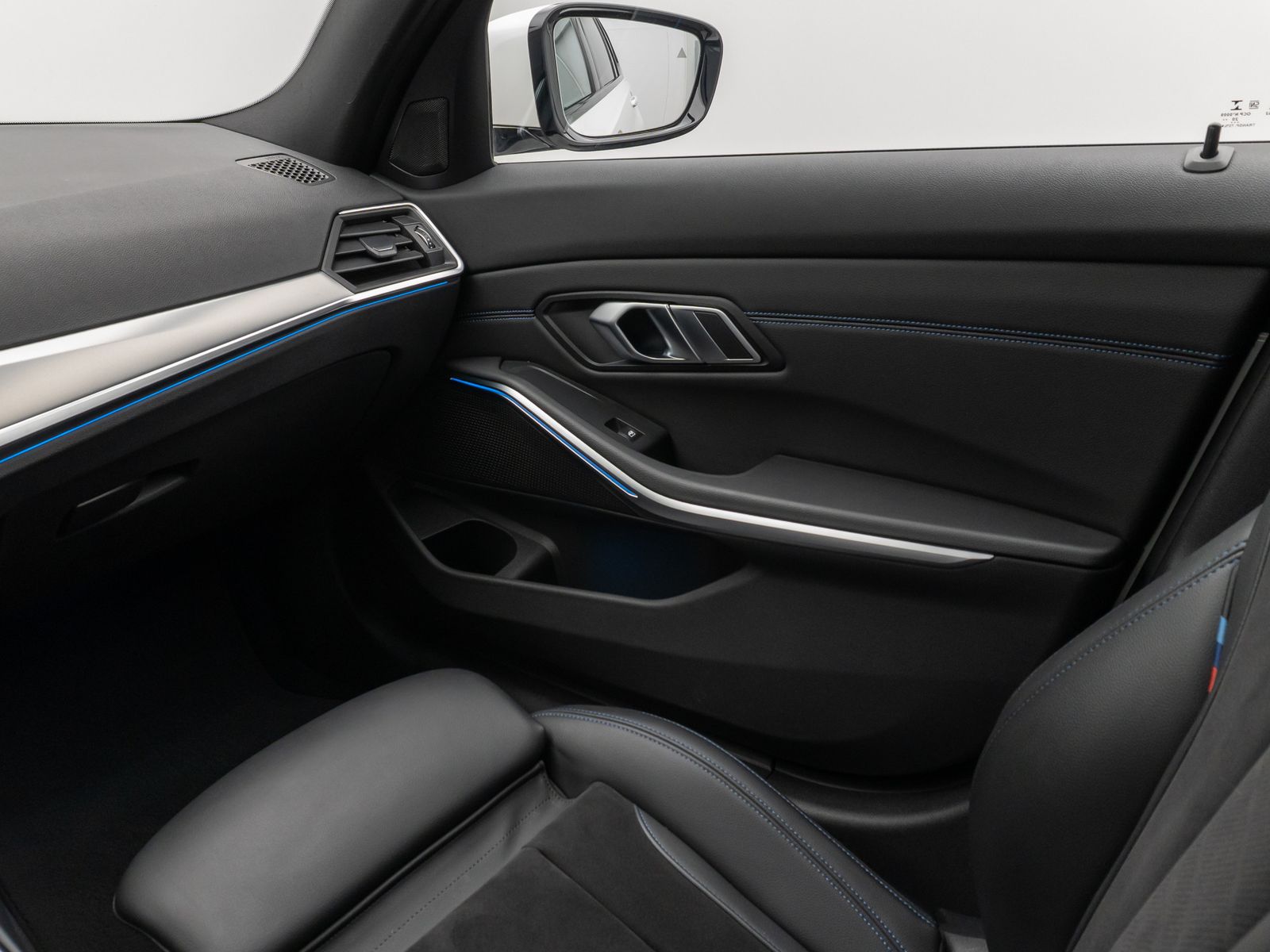 BMW 330e M Sport - Samsaru's Car Outlet