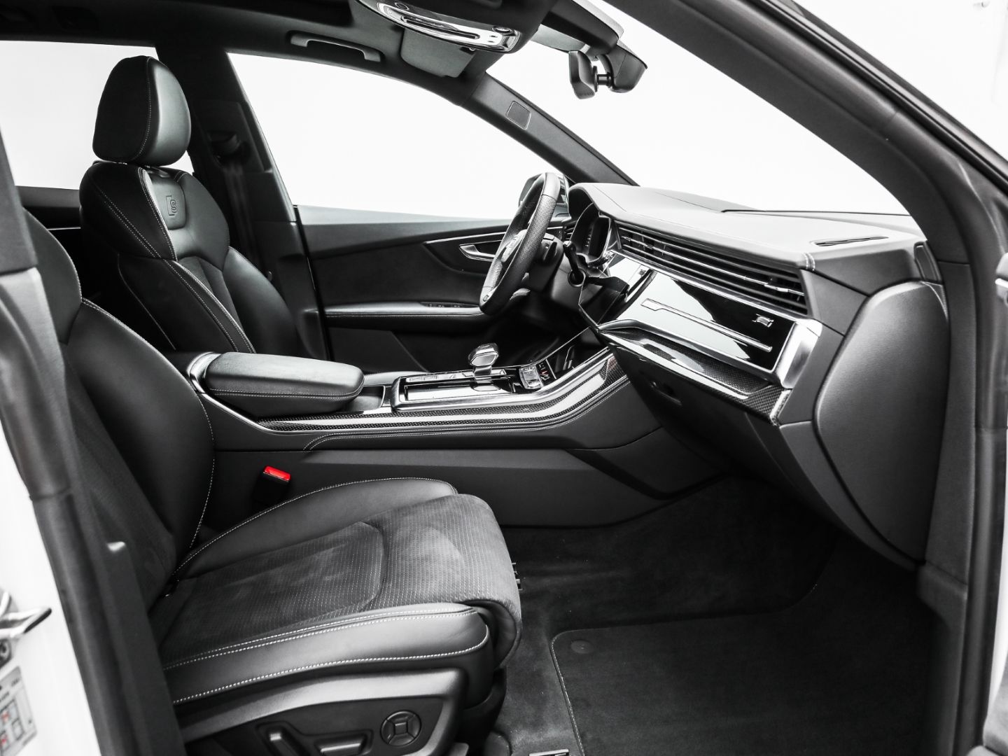Audi Q8 50 TDI S line competition plus Pano AHK