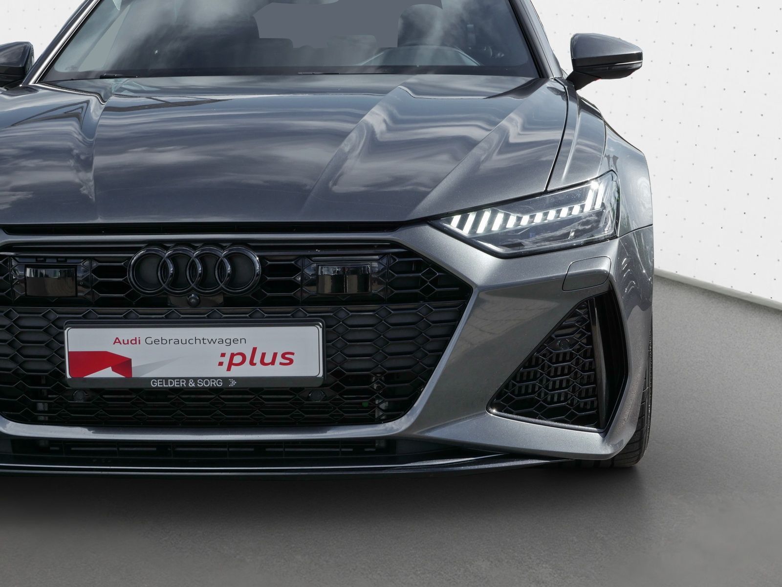 Audi RS 6 Avant qu. Keramik*Sport-Aga*305km/h*Pano