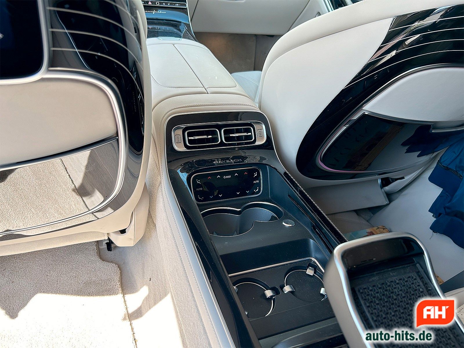 Mercedes-Benz S 580 Maybach 4MATIC - Samsaru's Car Outlet