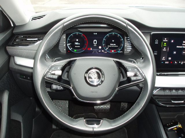 Skoda Octavia Combi Style 2.0 TDI DSG - Samsaru's Car Outlet