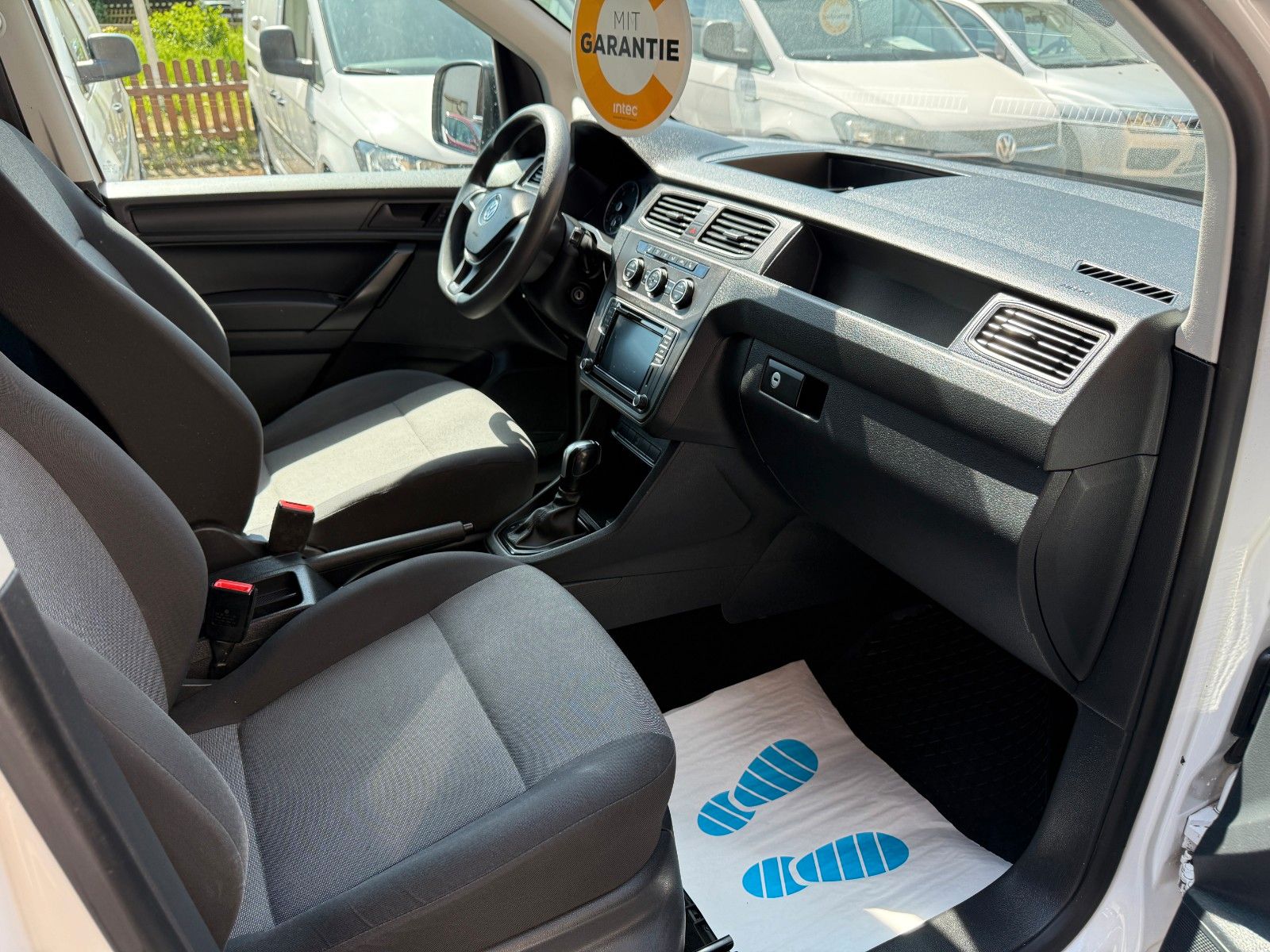 Volkswagen Caddy - Samsaru's Car Outlet