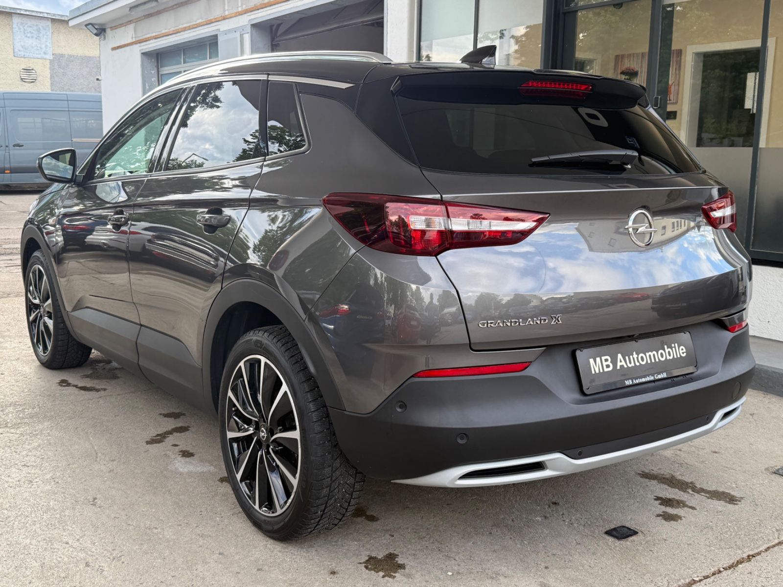 Opel Grandland X - Samsaru's Car Outlet