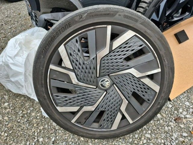 Skoda Kodiaq RS 4x4 AHK+PANO+elSITZ+elHK+ACC+CANTON