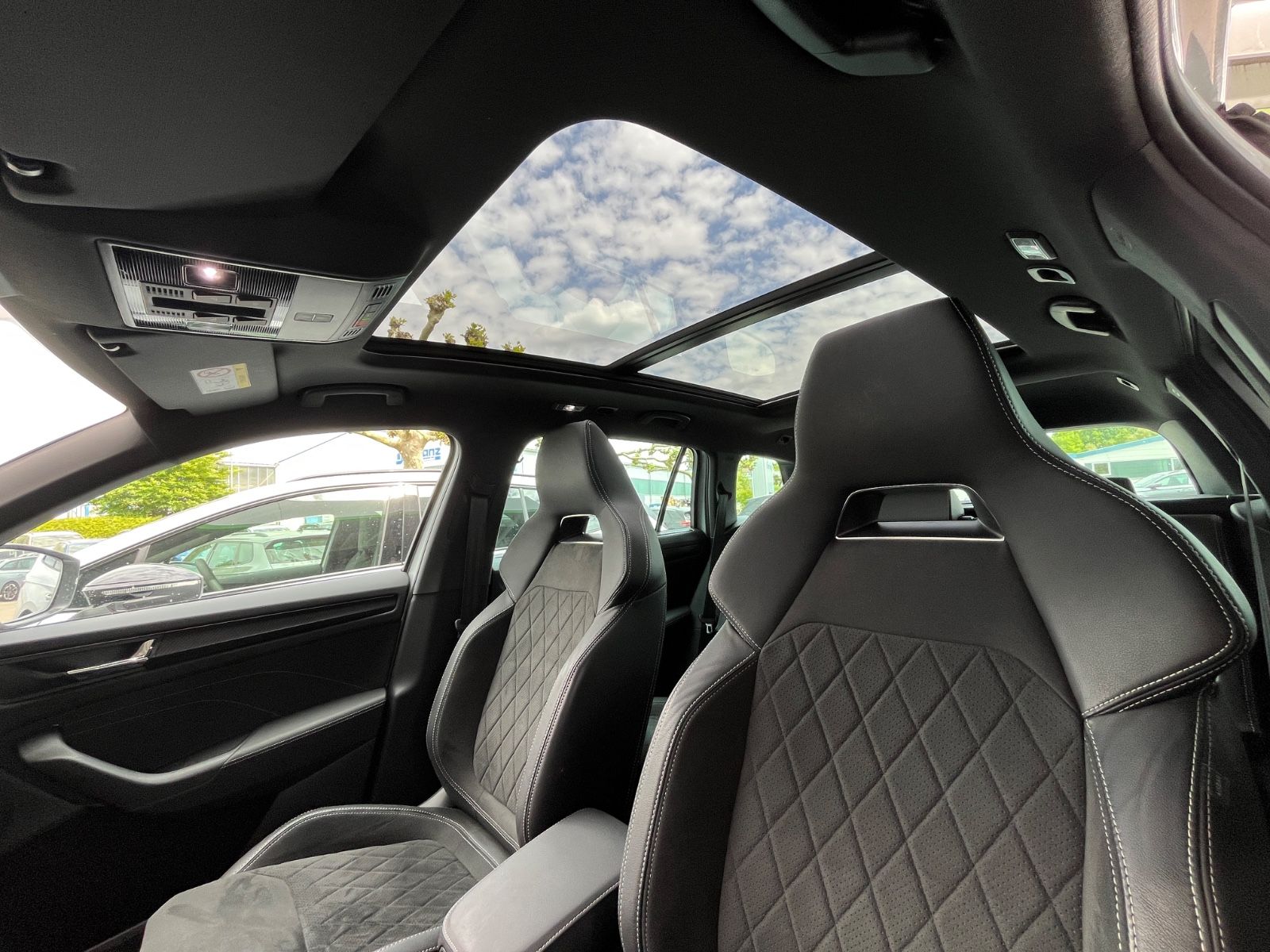 Skoda Kodiaq 2.0 TSI DSG 4X4 Sportline - Samsaru's Car Outlet