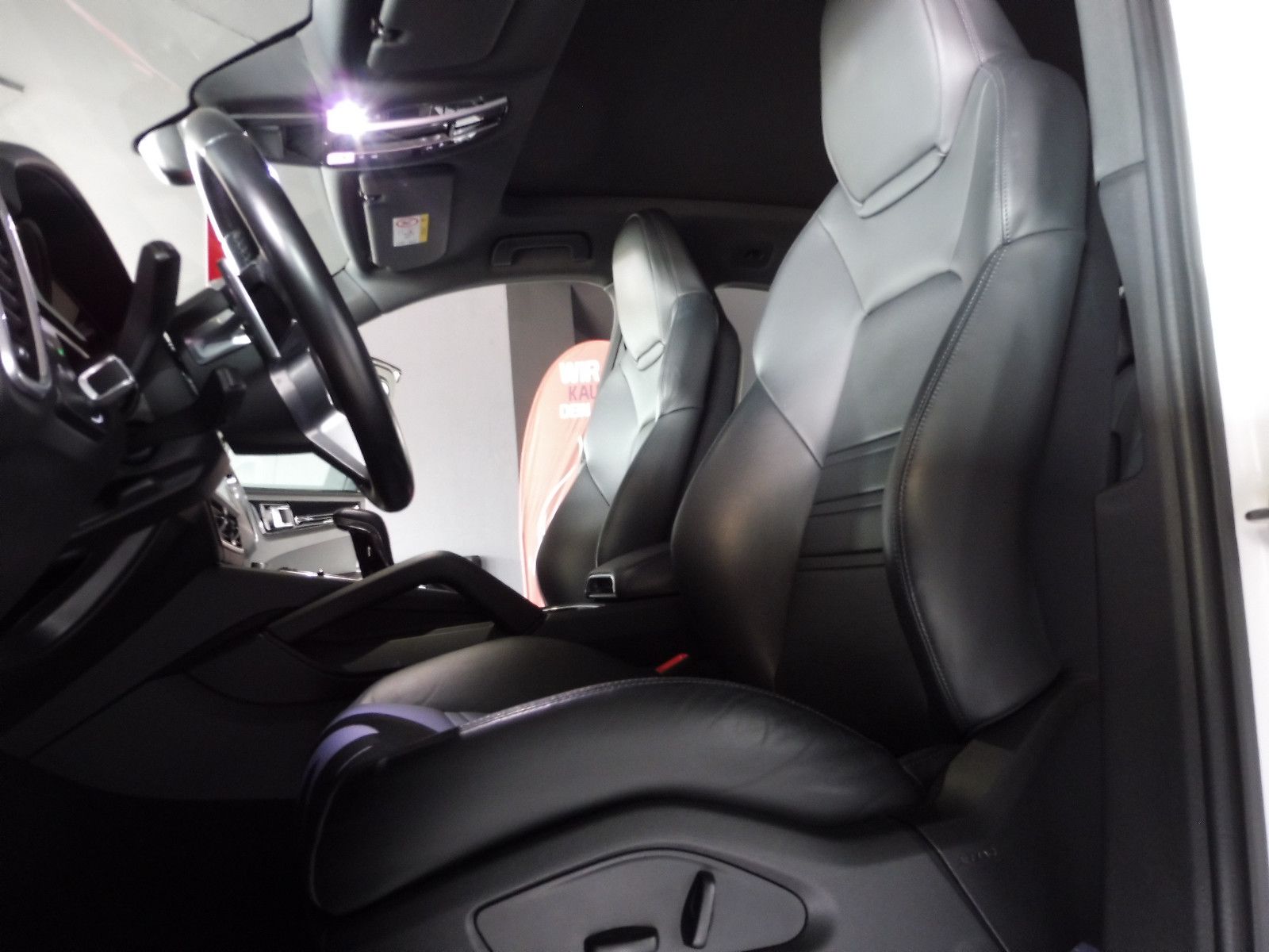 Porsche Cayenne Coupe E-Hybrid Approved/360°/Spur/Pano