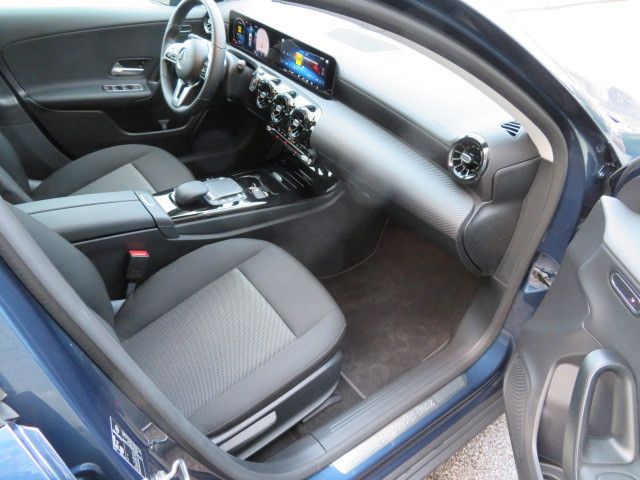 Mercedes-Benz A180 d Aut. - Samsaru's Car Outlet