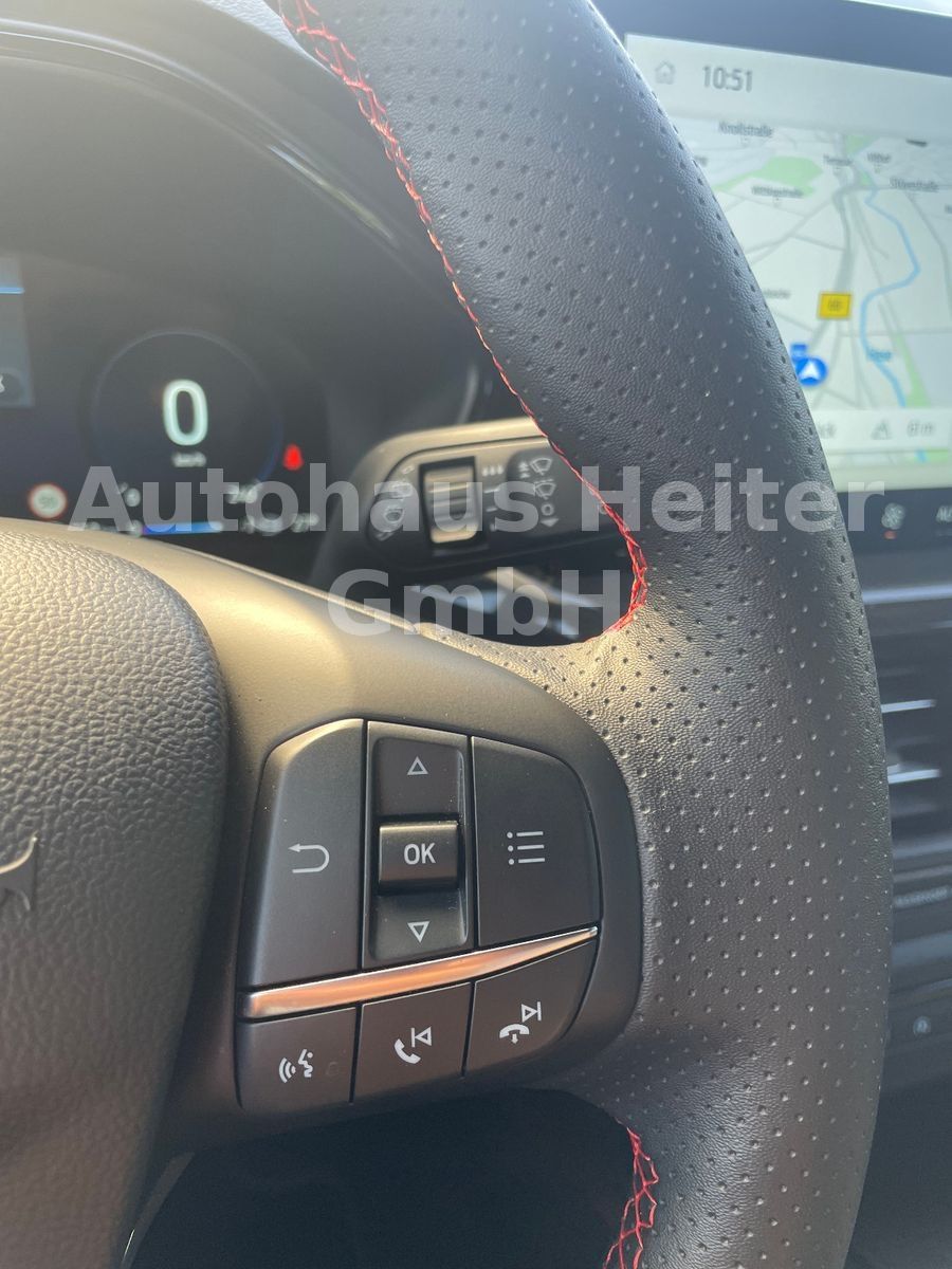 Ford Focus 1.5 EB Aut.ST-Line X / ACC+Matrix+e.Klappe