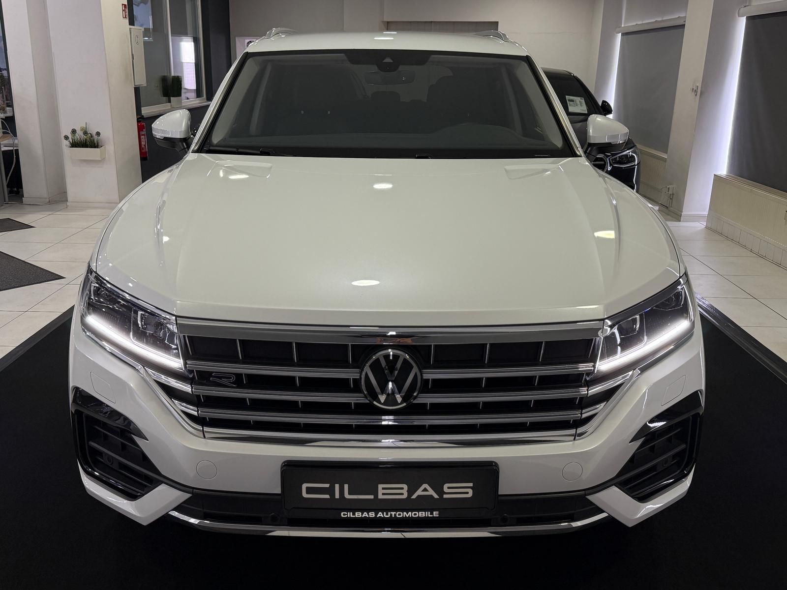 Volkswagen Touareg Elegance 4Motion - Samsaru's Car Outlet