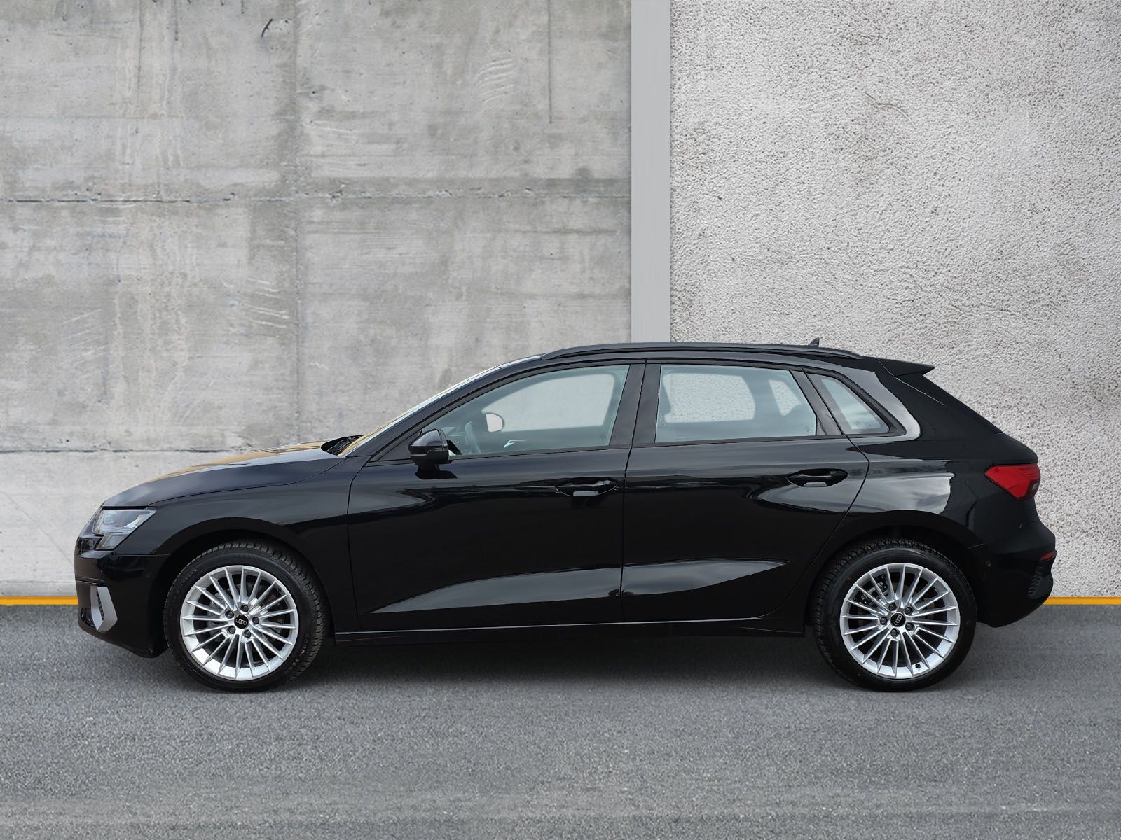 Audi A3 Sportback 30 TDI advanced - Samsaru's Car Outlet