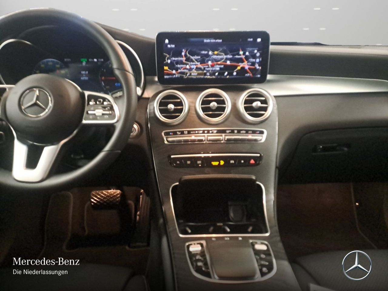 Mercedes-Benz GLC 300 de 4M - Samsaru's Car Outlet