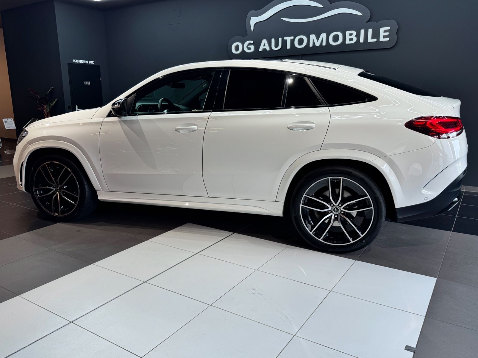 Mercedes-Benz GLE 400 d 4Matic Coupe AMG*PANO*360*AHK*BURM*AIR