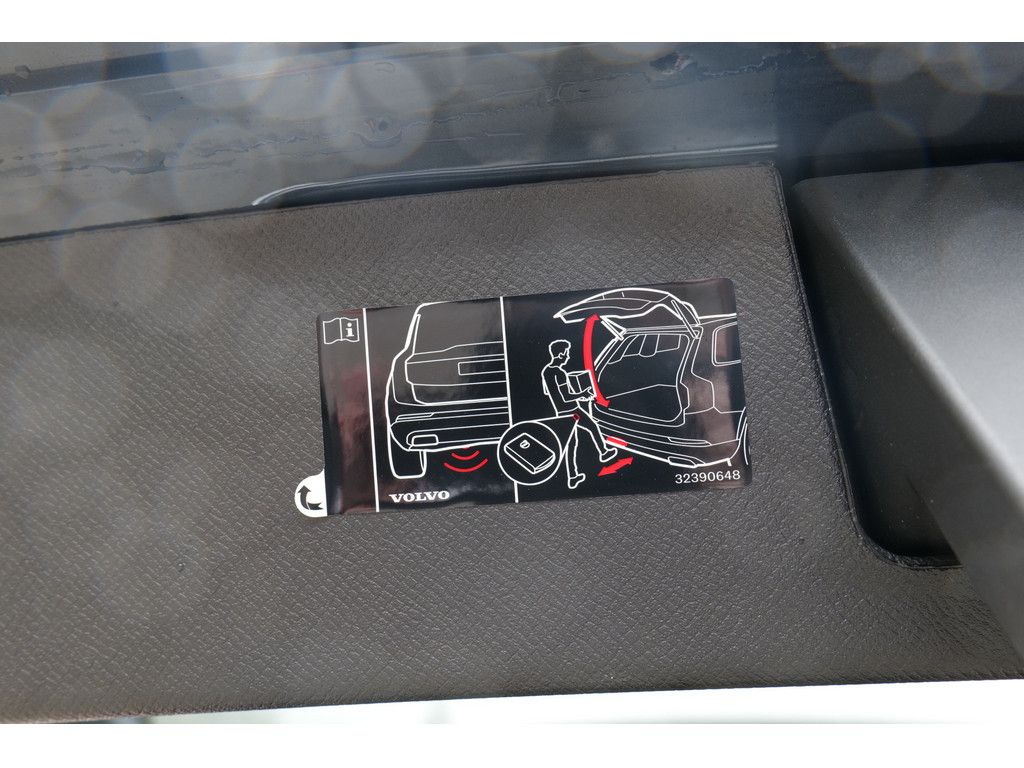 Volvo XC90 T8 Ultra Bright Recharge Plug-In Hybrid AWD