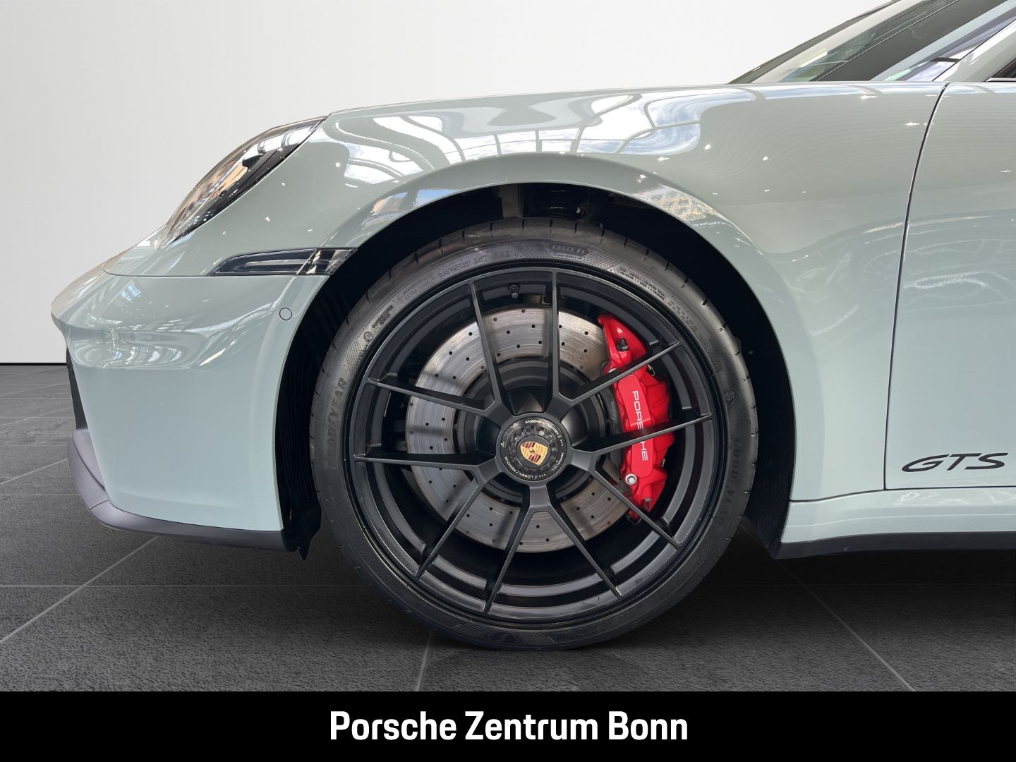 Porsche 992 911 Carrera 4 GTS Liftsystem Vorderachse BOS