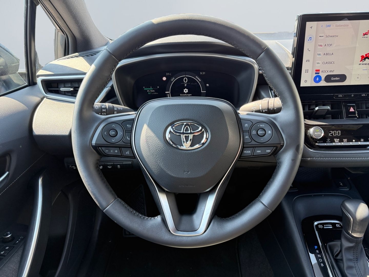 Toyota Corolla 1.8 Hybrid TS Business Edition *SHZ*CAM*