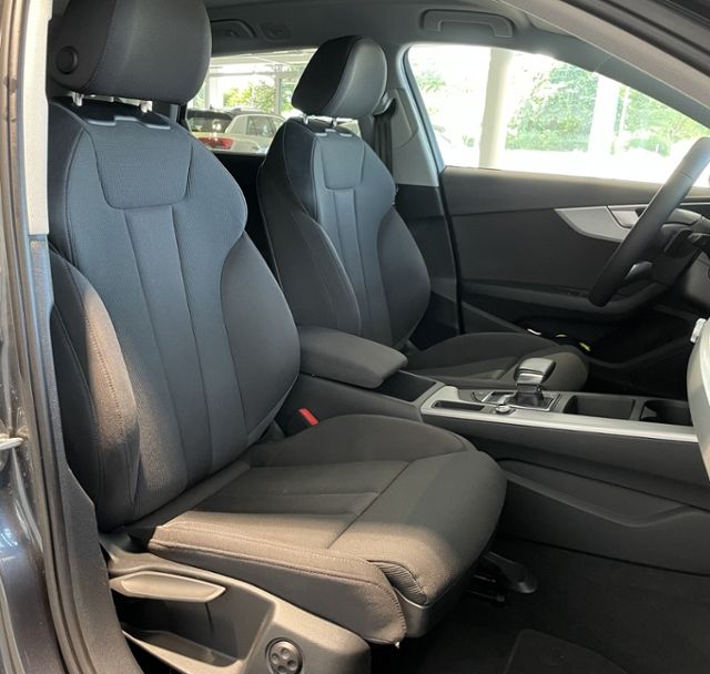 Audi A4 Avant 35 TDI S tronic S line - Samsaru's Car Outlet