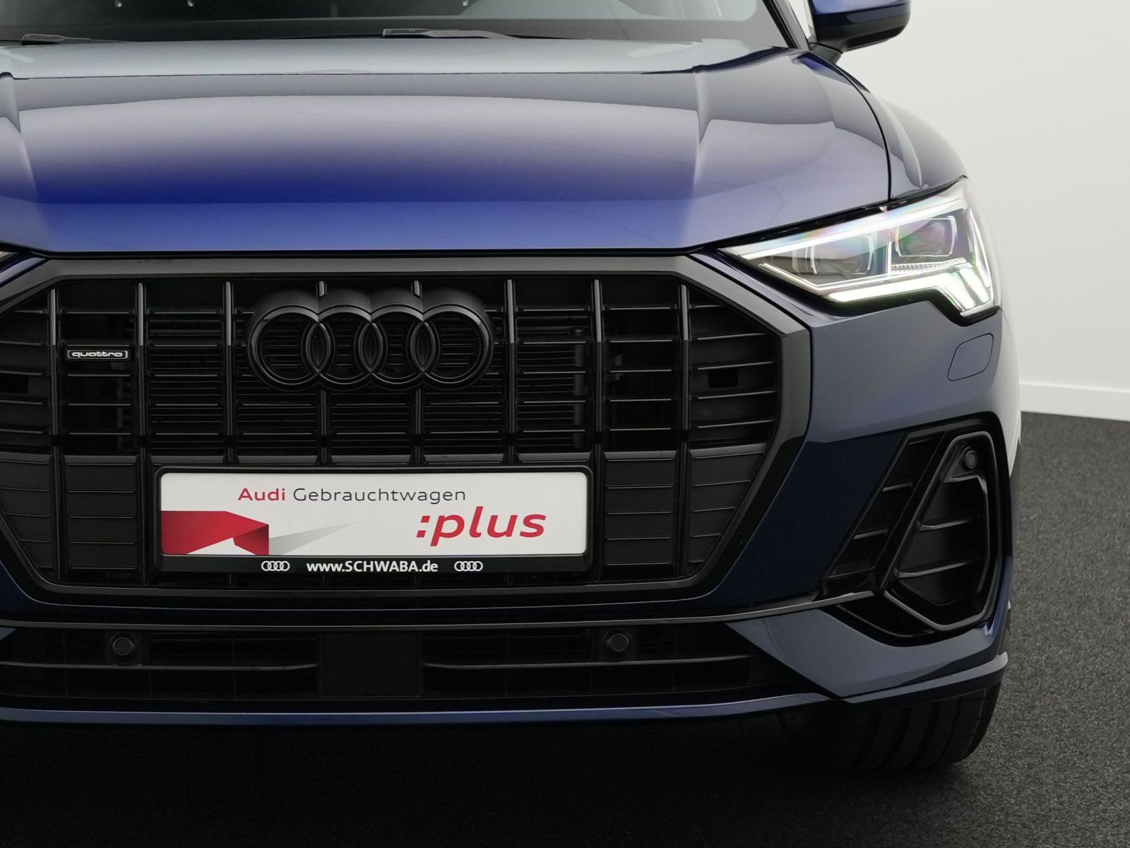 Audi Q3 40 TFSI quattro S line - Samsaru's Car Outlet