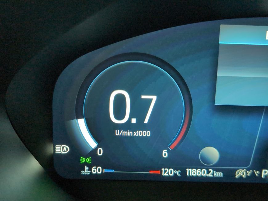 Ford Focus Turnier 1.5 EcoBlue Aut. ST-LINE X AHK+LED