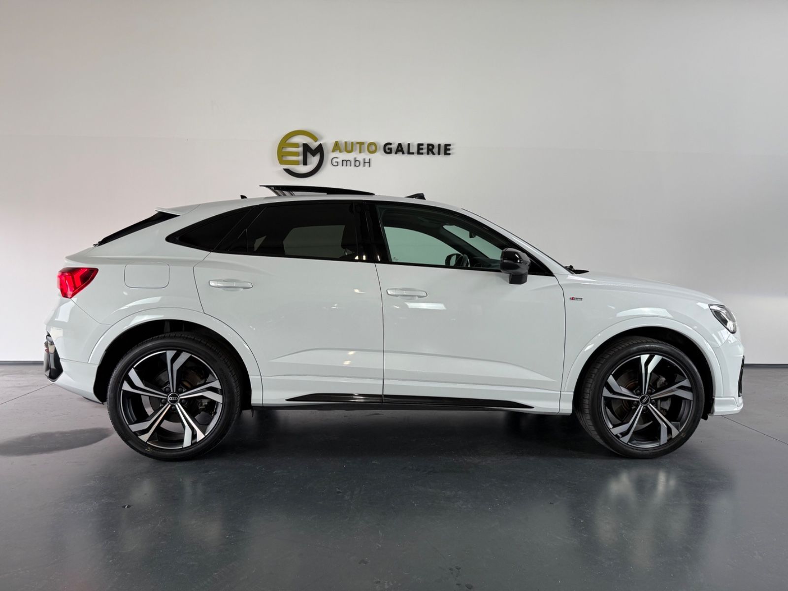 Audi Q3 Sportback 45 TFSI qu S line Pano B&O AHK ACC