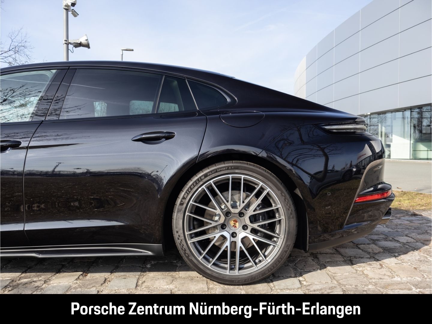 Porsche Panamera 4 E-Hybrid HUD InnoDrive HD-Matrix Luft